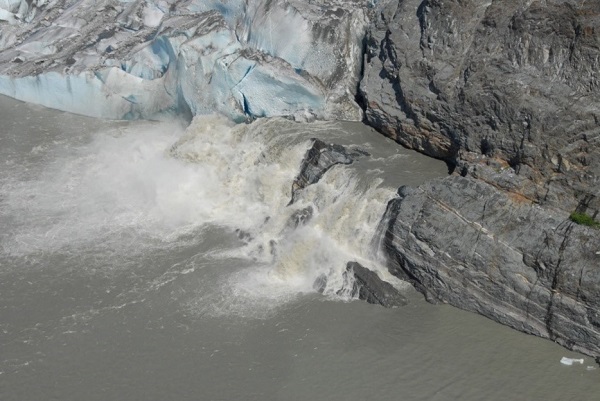 Subglacial outburst flood from Suicide Basin